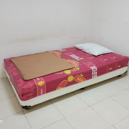 Kavie Hostel Malang Zewnętrze zdjęcie