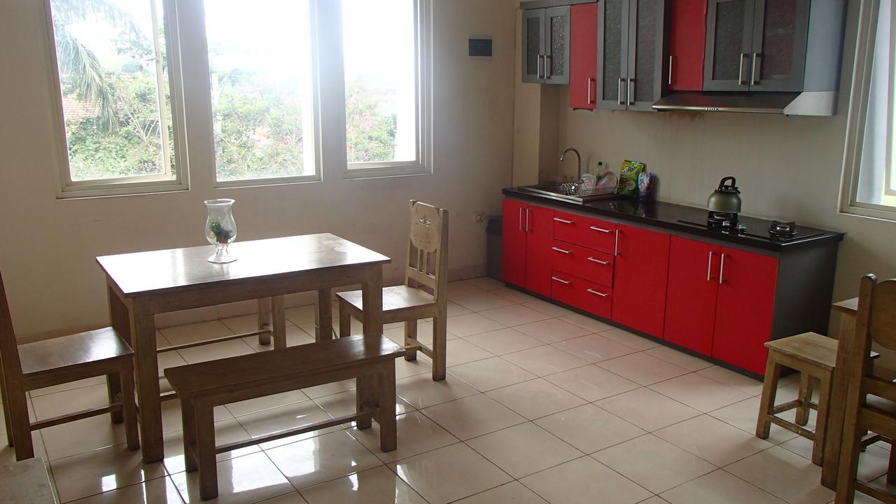 Kavie Hostel Malang Zewnętrze zdjęcie