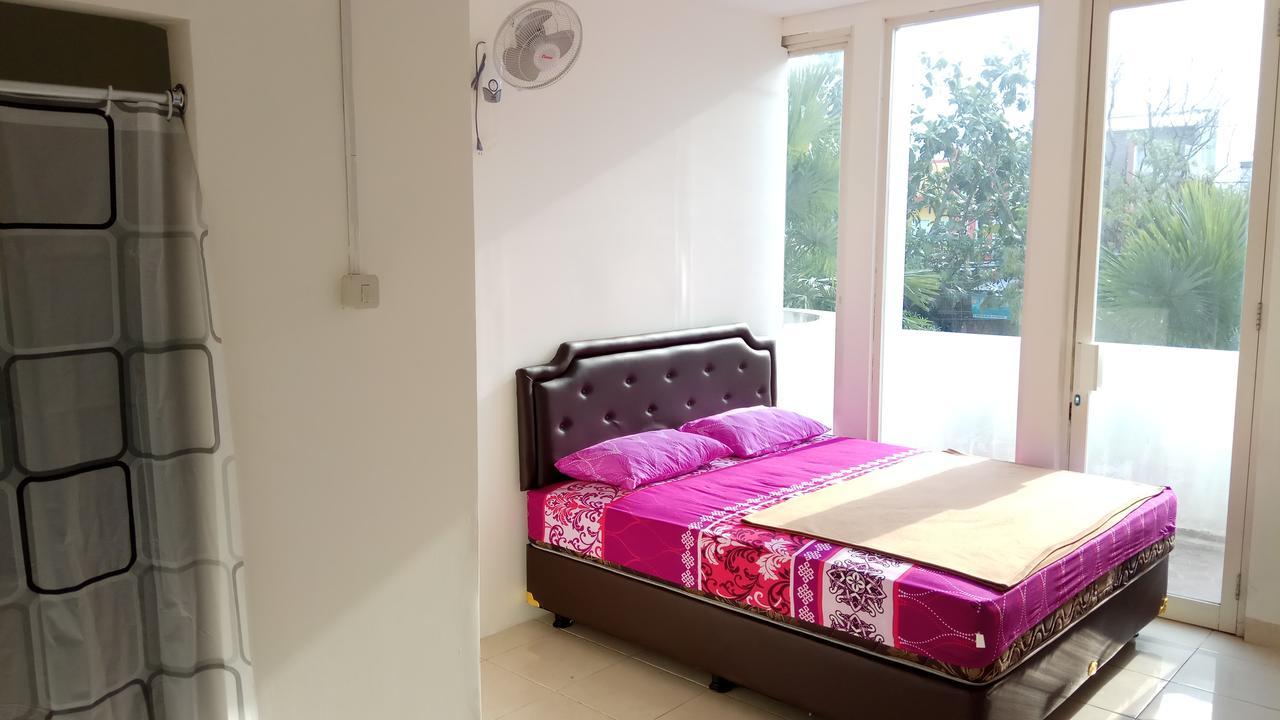Kavie Hostel Malang Zewnętrze zdjęcie